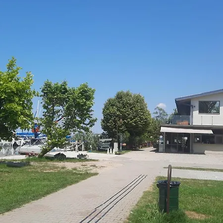 アパート Hannapartman